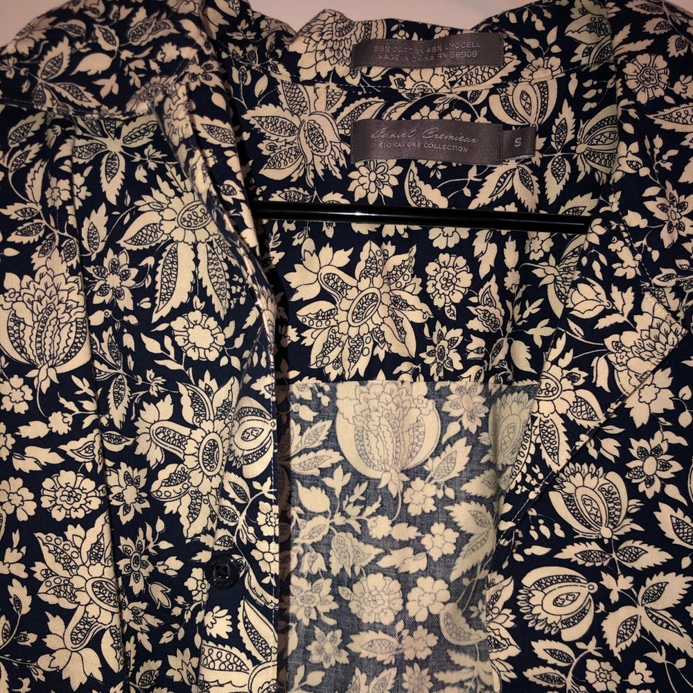 Men’s Casual Button-Up Shirt